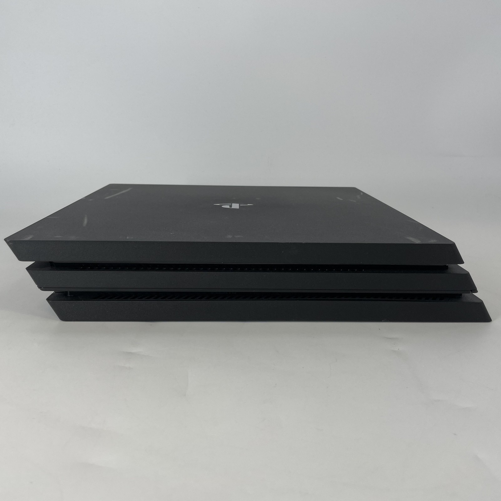 Sony PlayStation 4 Pro Console Black 1TB w/ Controller/HDMI/Power Cord – Good