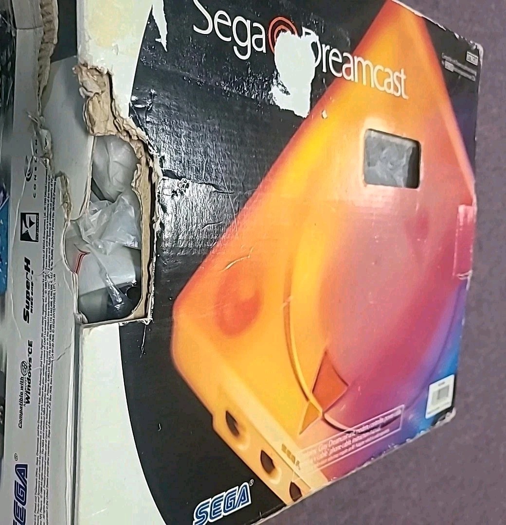 Sega Dreamcast Launch Edition Home Console in Box