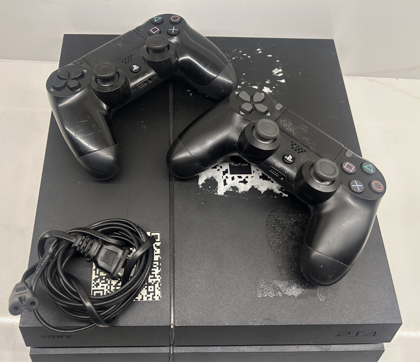 Sony PlayStation 4 CUH-1215A Black 500GB Console with Controllers & Power Cord