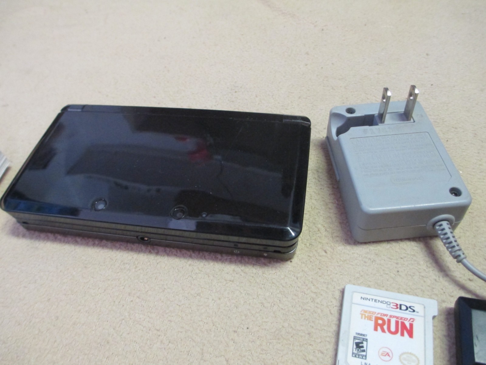 Nintendo 3DS console and 15 games