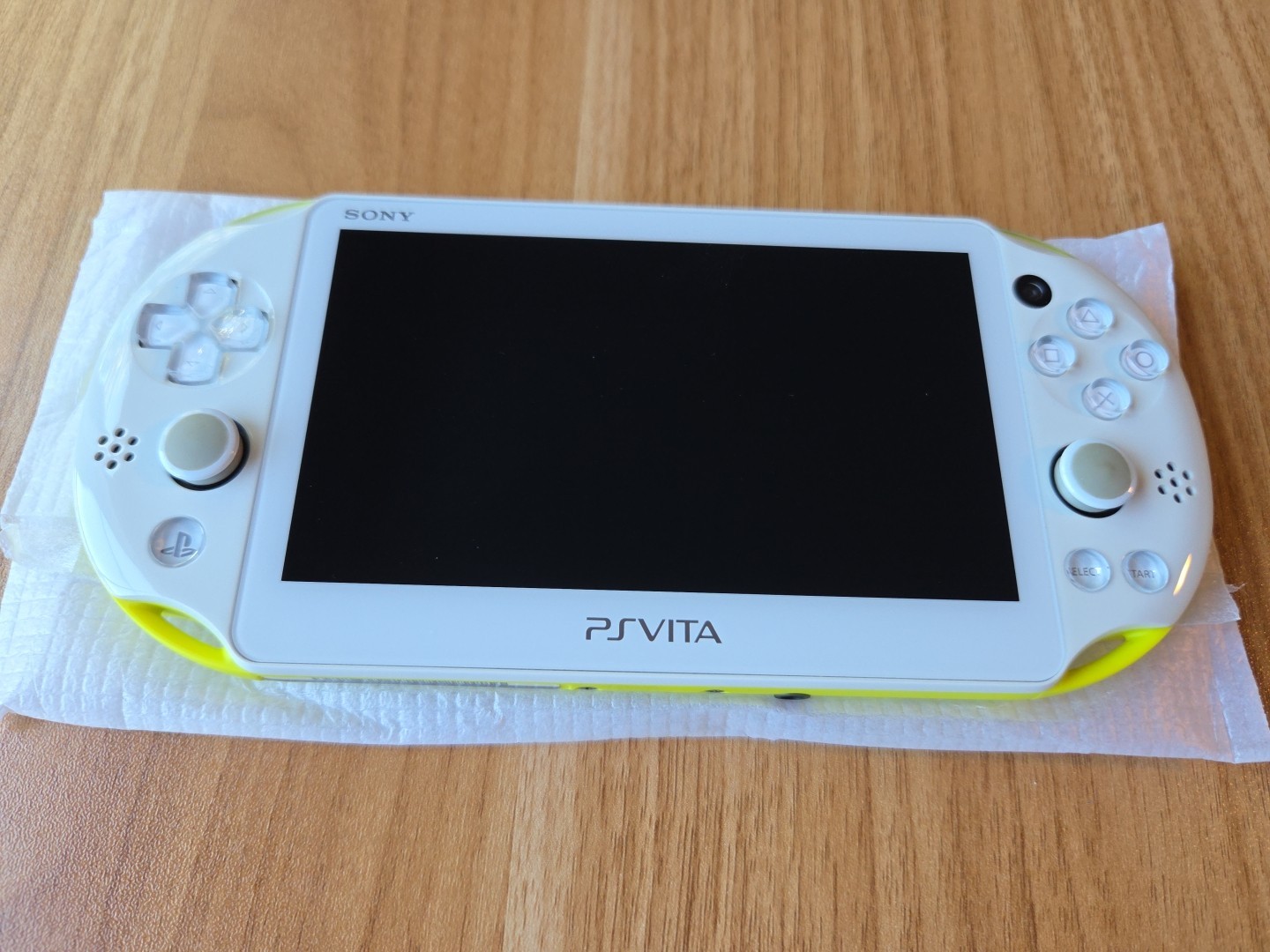 Sony PlayStation Vita Slim PS VITA Pch-2000 Lime Green CIB Console US SELLER