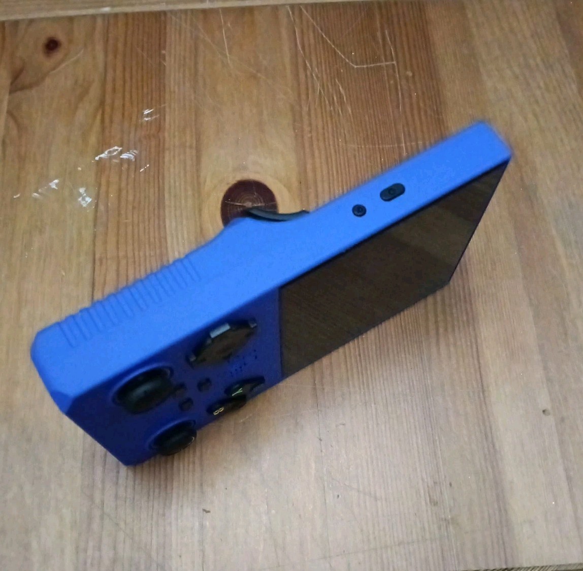 V40 MAX 4000mAh Portable Retro Console Turns On But Locks For Repair