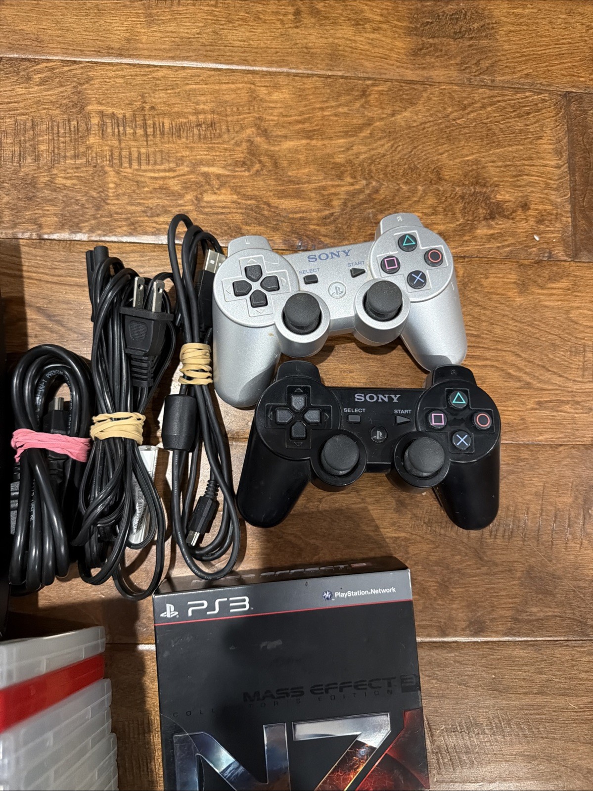 ✅ Sony PlayStation 3 12GB Super Slim 51 Games 2 Controls