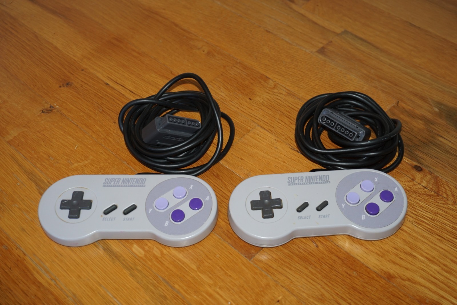Super Nintendo Control Deck SNS-001 with two controllers-not tested