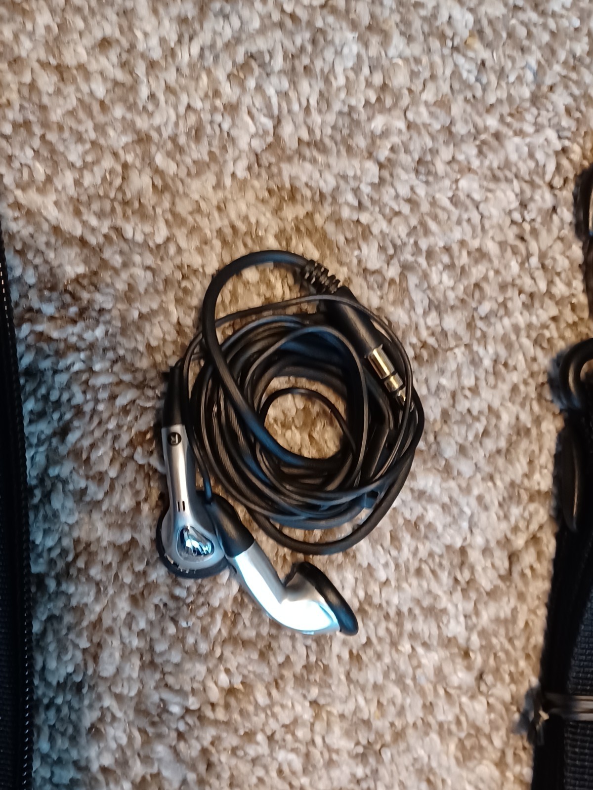 Sony PSP 2000 (Silver) Console Bundle – No Battery