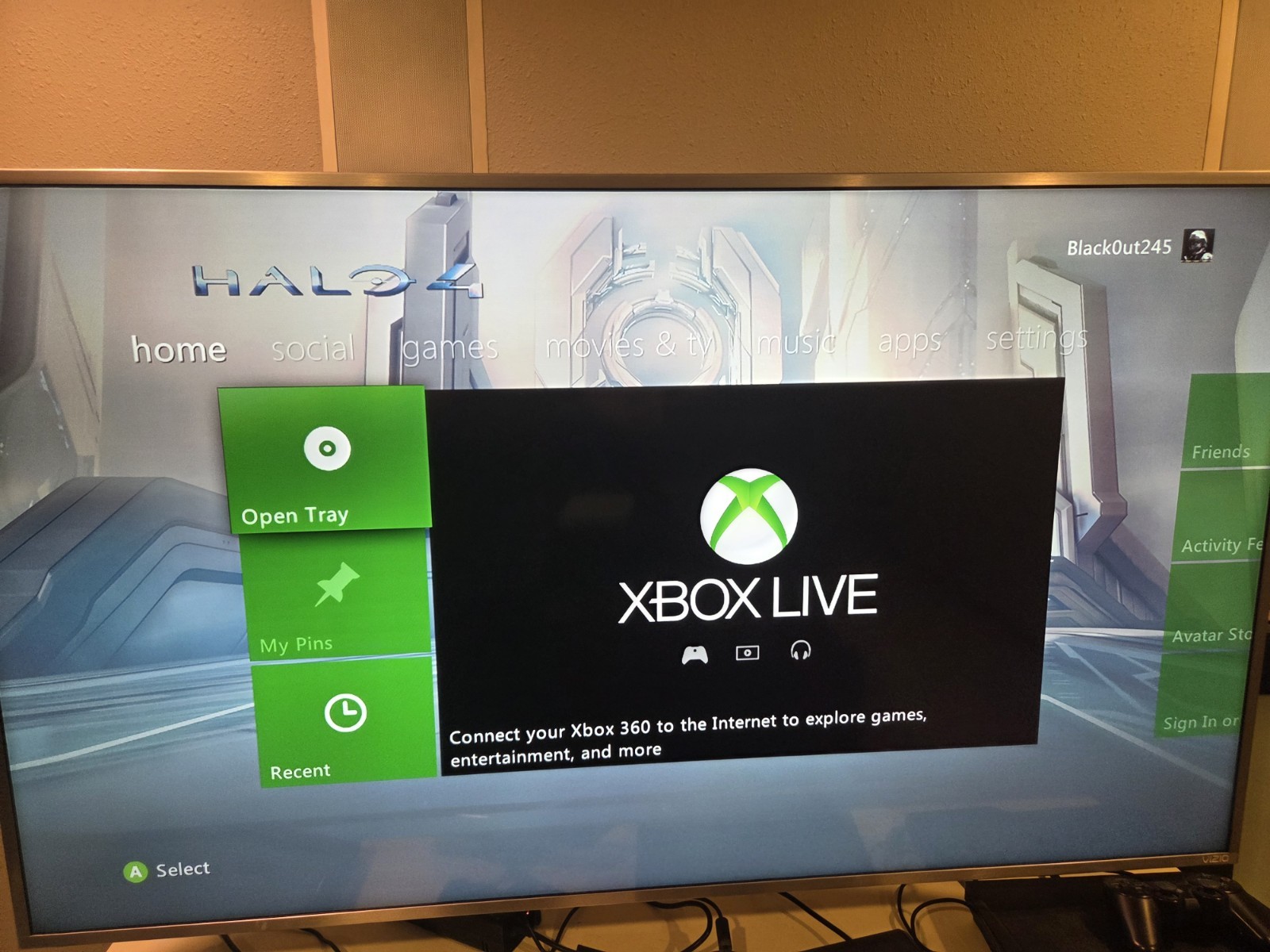 HALO 4 Limited Edition Xbox 360 320GB With 1 Original Controller.