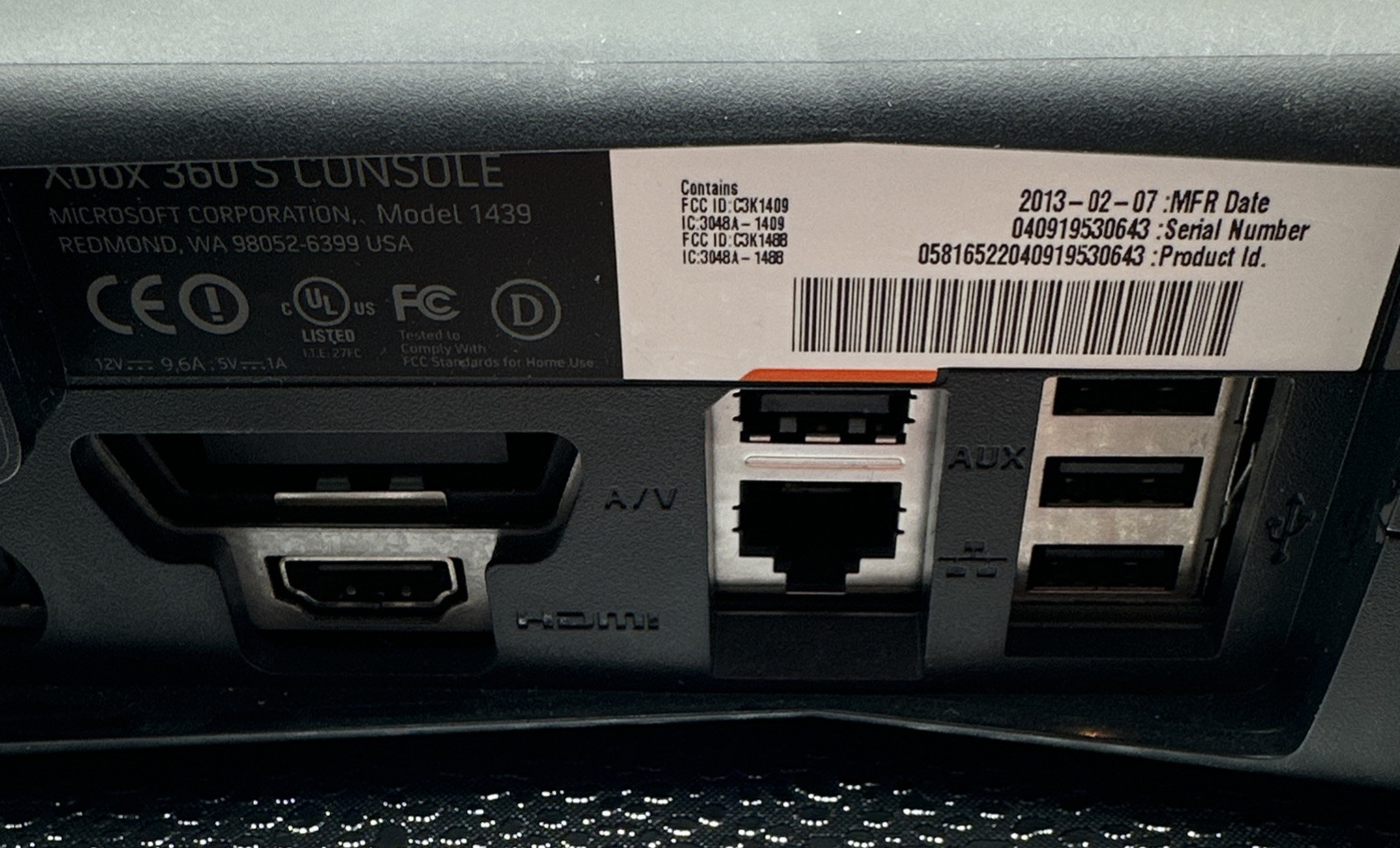 Microsoft Xbox 360 S Model 1439 Console Power Cord & Controllers 4GB *Tested*
