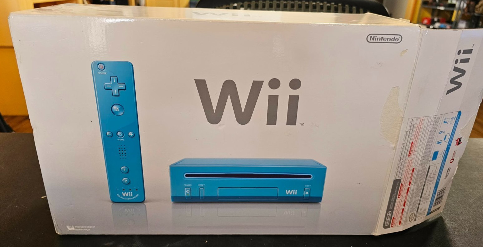 Nintendo Wii RVK S BAAG USZ Limited Edition Console Bundle TESTED