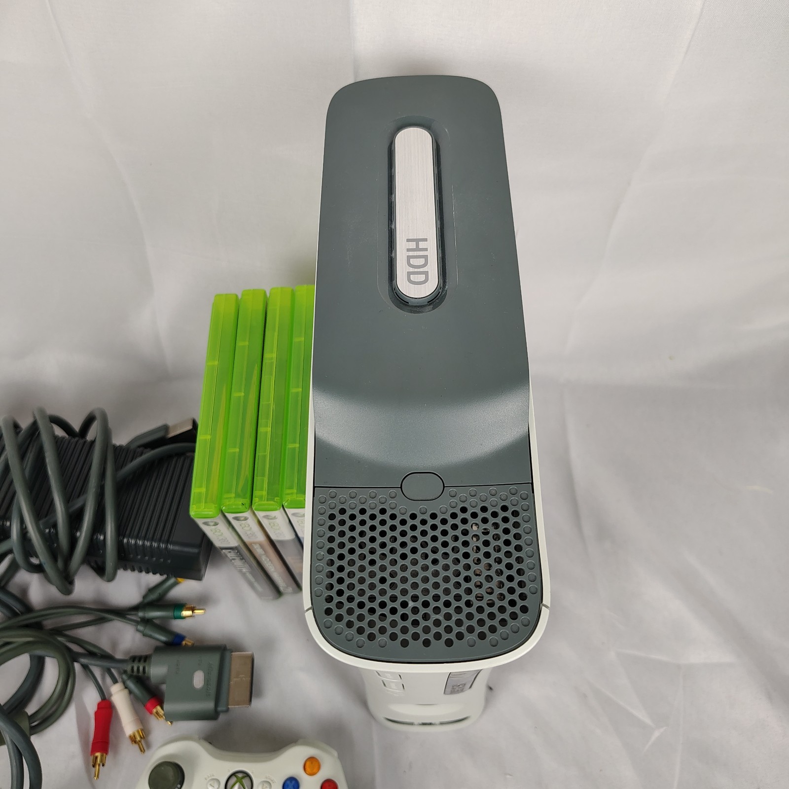 Xbox 360 Console Bundle White 12gb Games Controller Cords