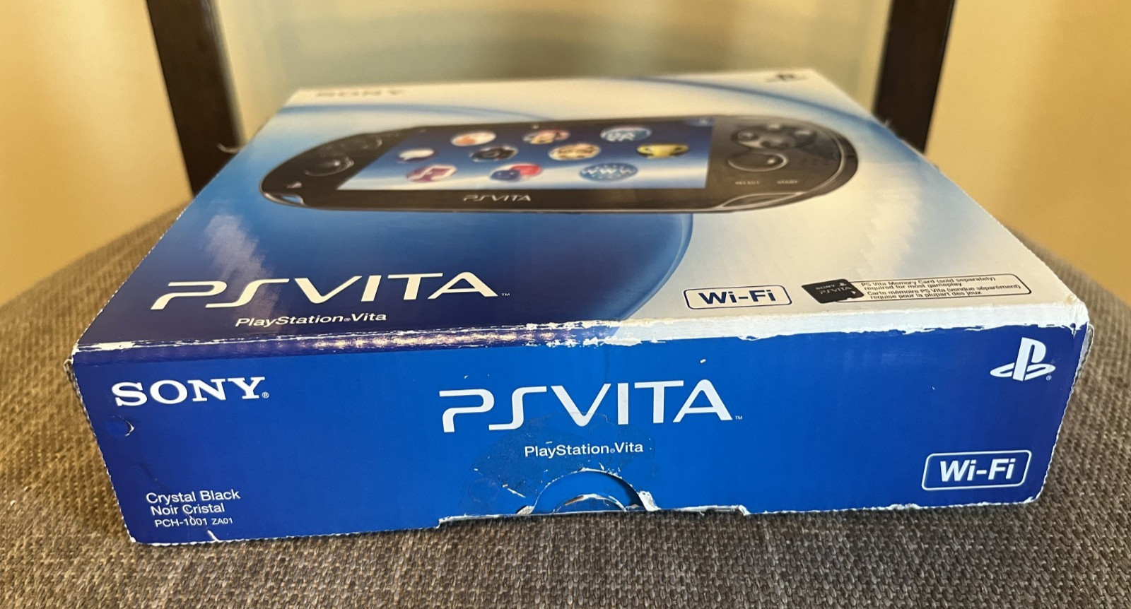 Sony PlayStation PS Vita PCH-1001 Handheld Console Black w/ Box Manual CIB