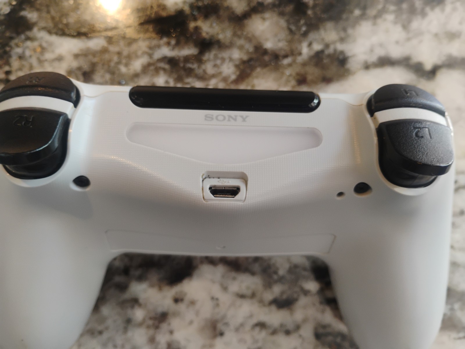 Sony PlayStation 4 – 500GB – With Controller – Tested And Working