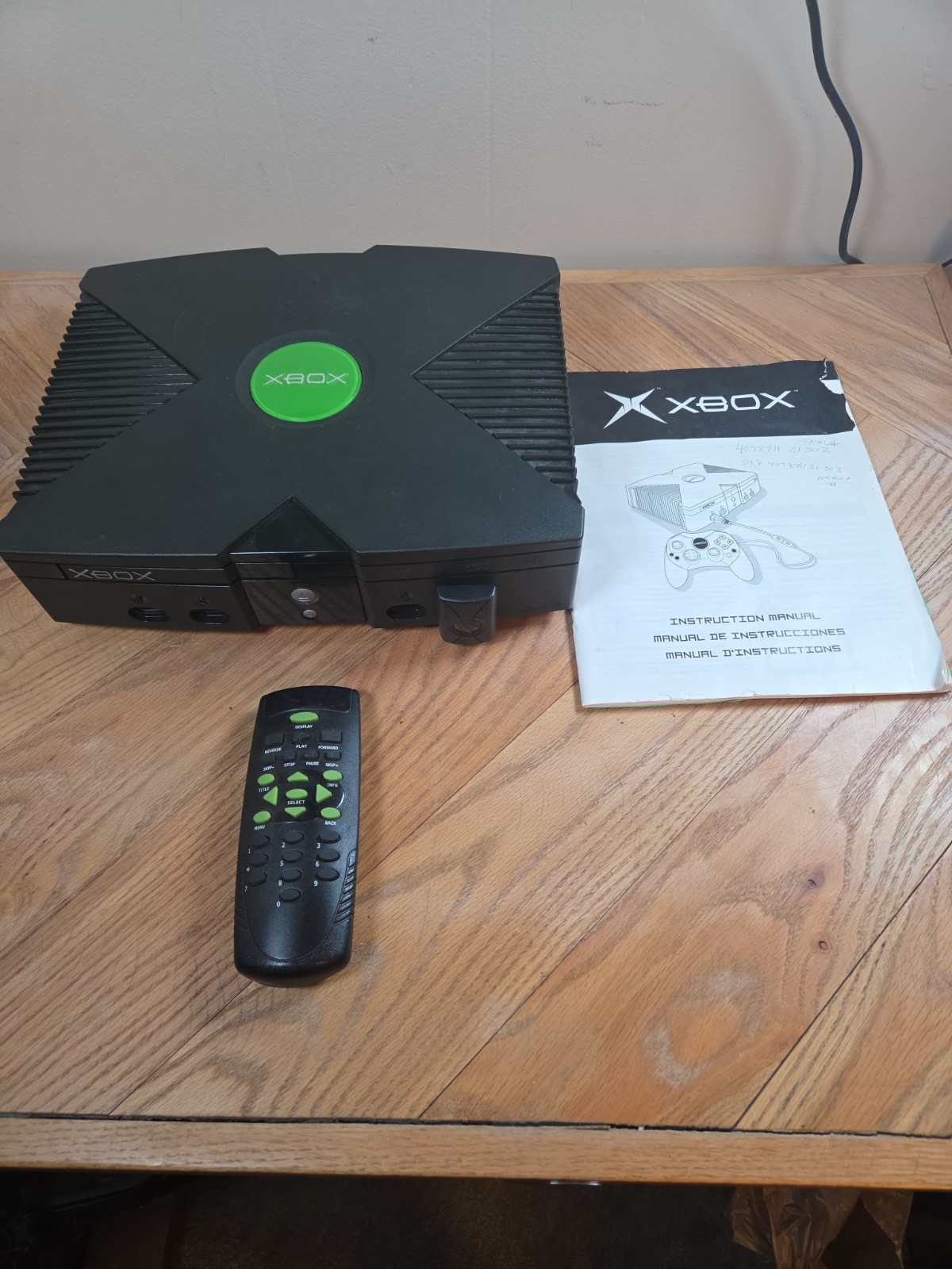 Microsoft XBOX Original Classic System For Parts with Remote and Manual No Chord
