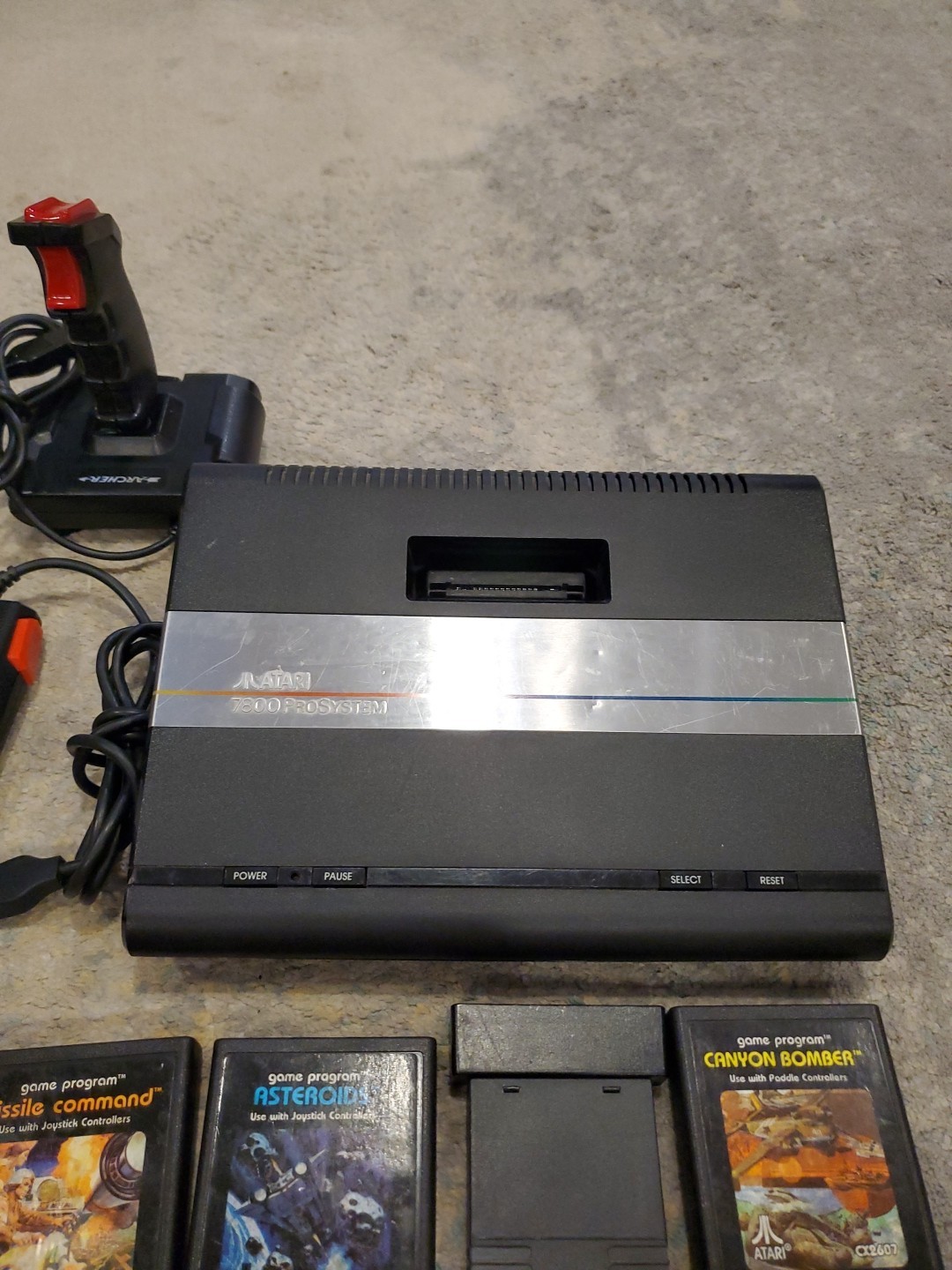 Atari 7800 Pro System Video Game Console, Games & Controllers UNTESTED Lot Of 16
