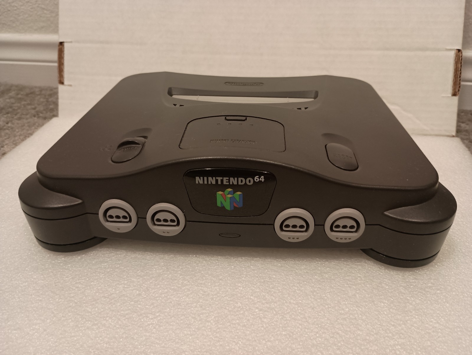 Nintendo 64 Console N64 CIB in box – Tested Working – Loose stick on Controller