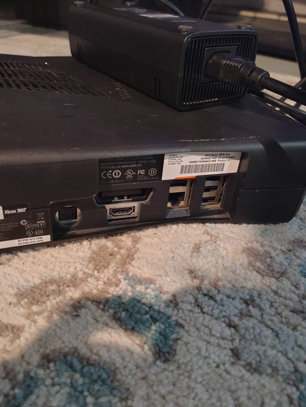 Xbox 360 Gaming Console No Controller Or HDMI Cord
