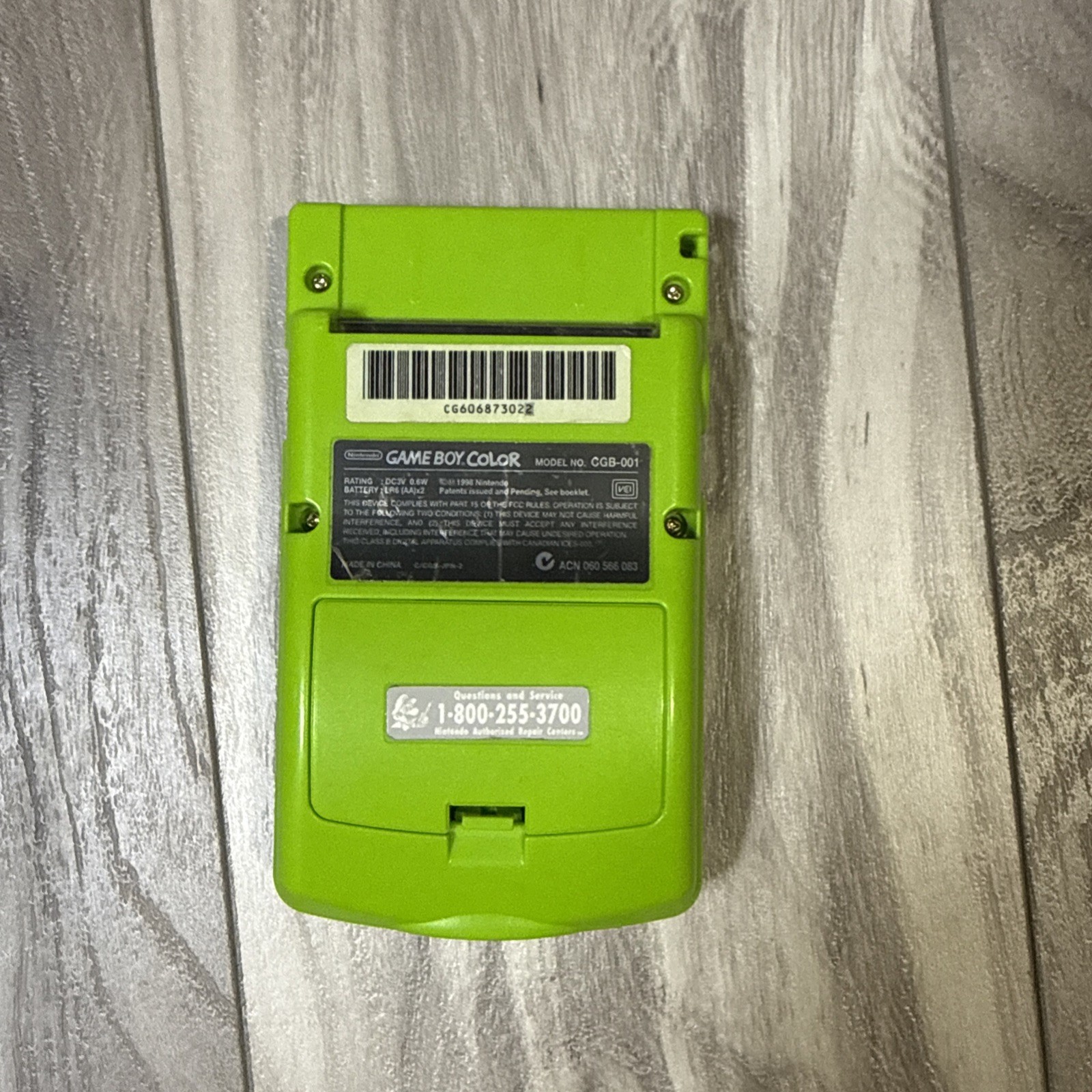 1998 Nintendo Game Boy Color Handheld Console Kiwi Lime (CGB-001) Works