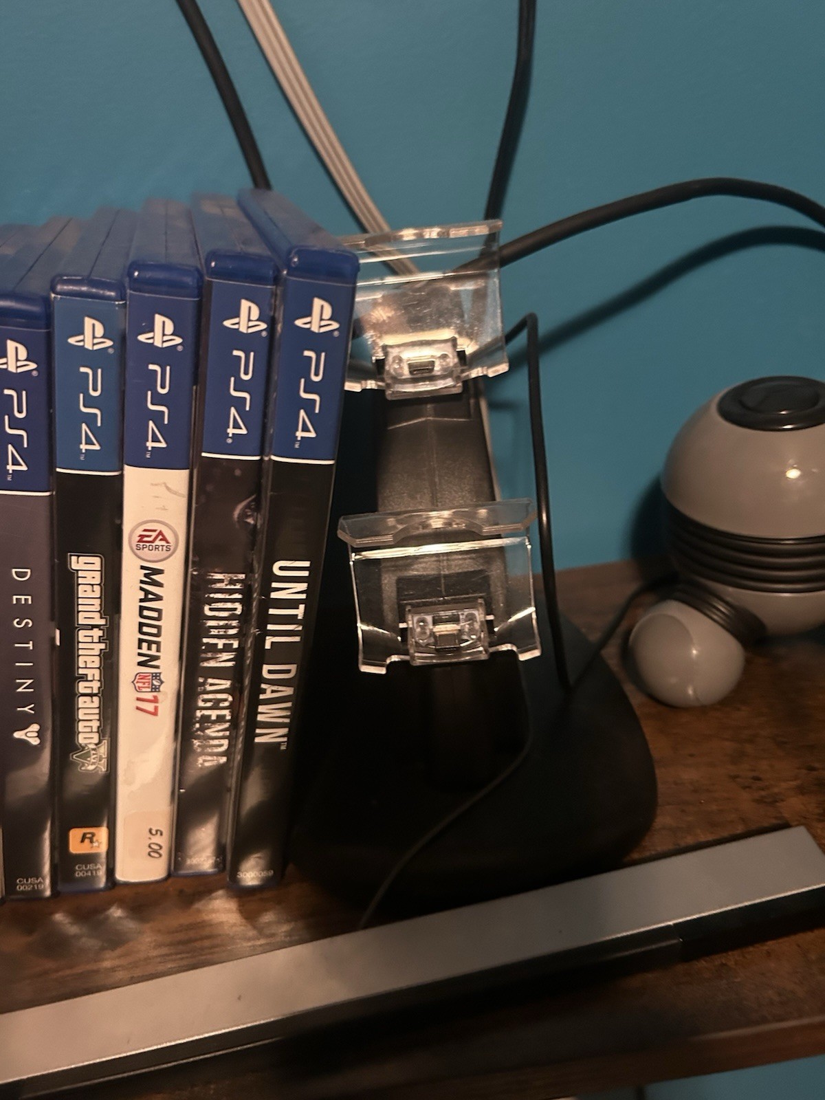 Sony PlayStation 2 Console – Black – 2 Controllers And Charging Dock