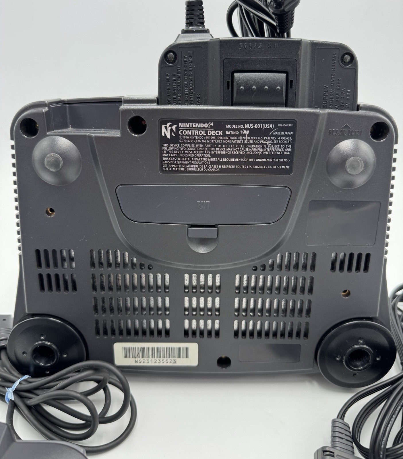 Nintendo 64 OEM Bundle – Includes Cords & Black/Gray Controller (N64, NUS-001)