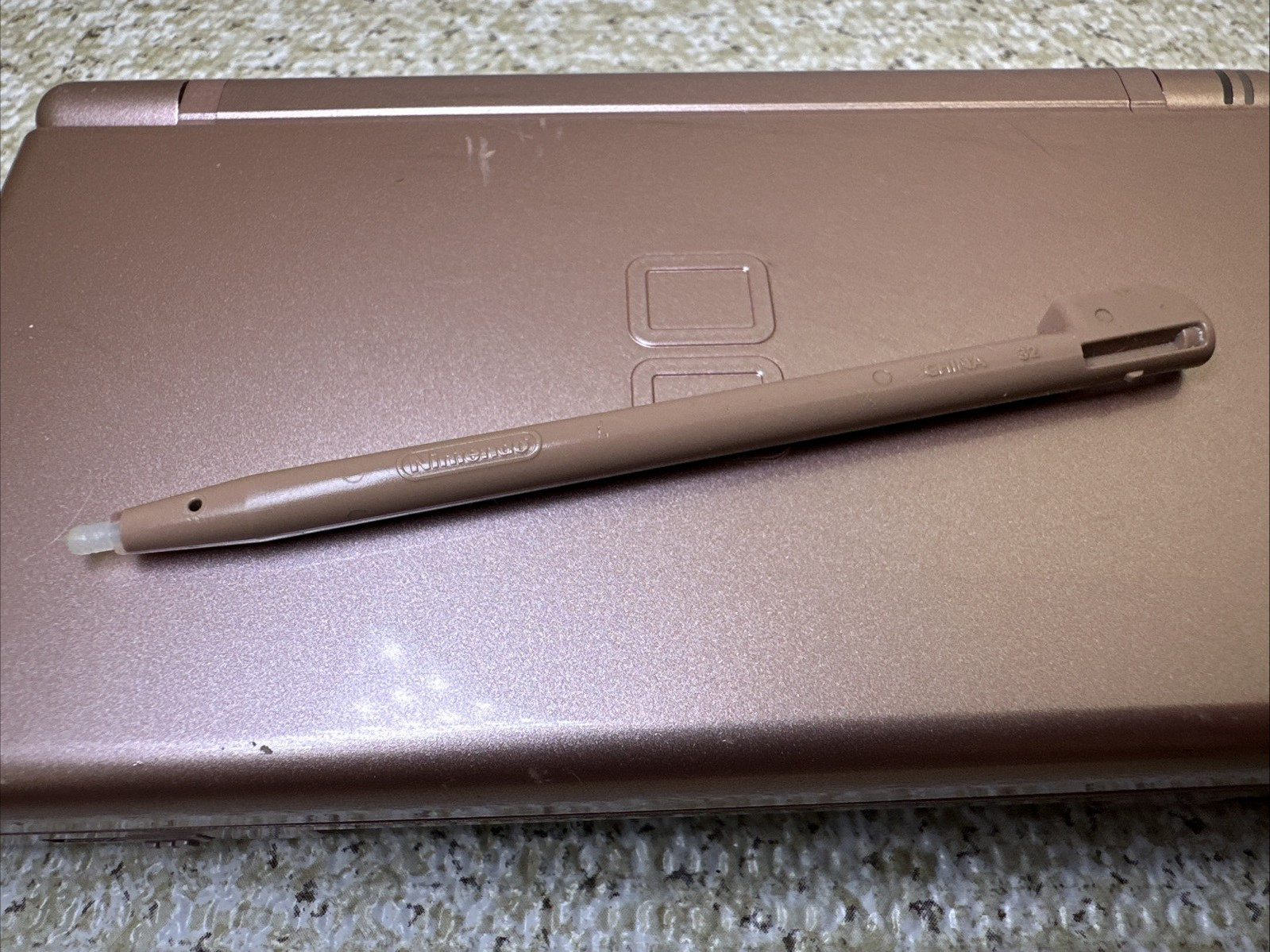 Nintendo DS Lite USG-001 Metallic Rose W/Charger, Stylus & 7 Games Tested/Works