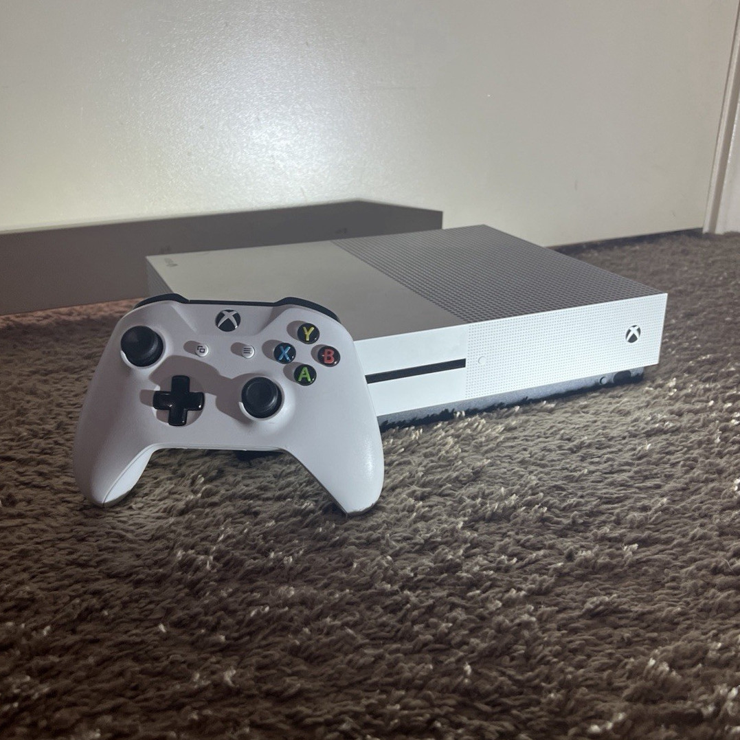 Microsoft Xbox One S 780GB 4K UHD White Console w/ White Wireless Controller