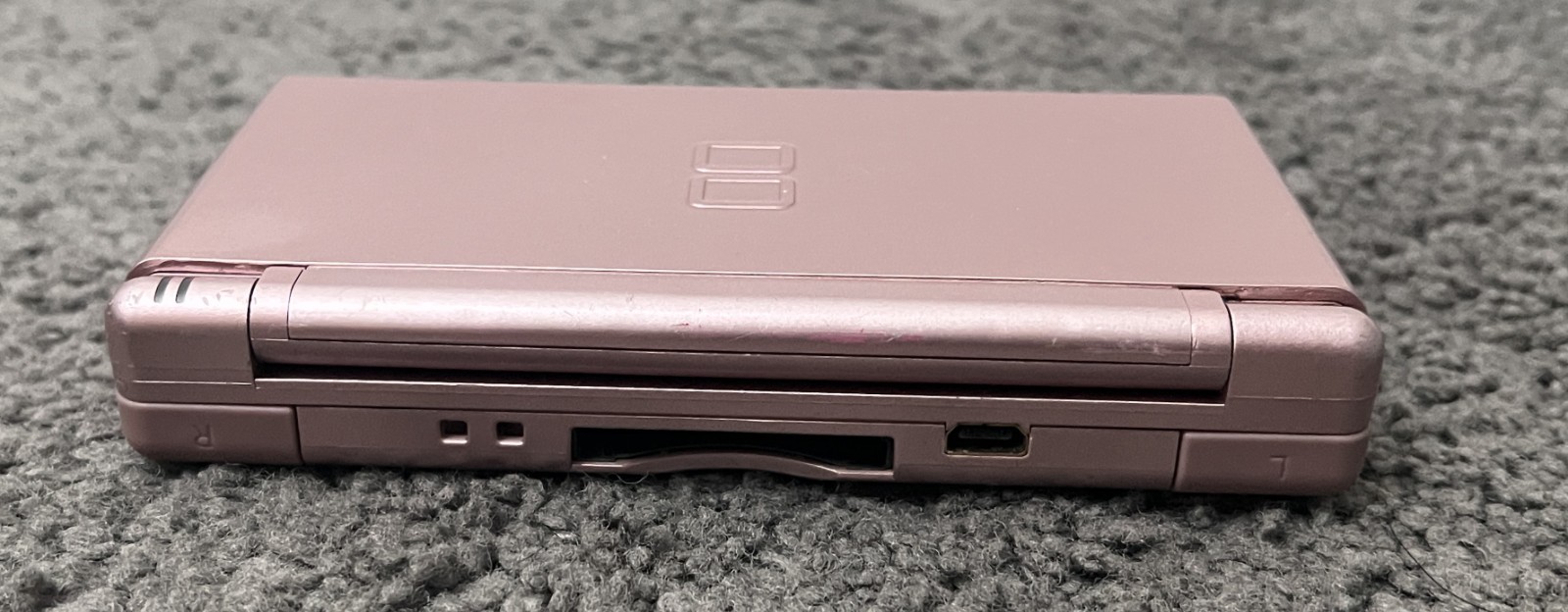 Nintendo DS Lite USG-001 Handheld Console Metallic Rose w/ Stylus