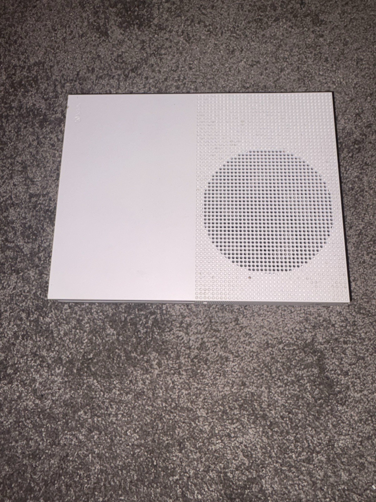 Microsoft Xbox One S 1TB White Home Console 4K UHD Wi-Fi Model 1681