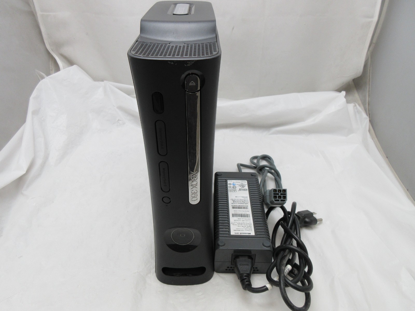 Microsoft XBox 360 : 120GB HDD : Black : Console w/ Power Adapter : Grade B