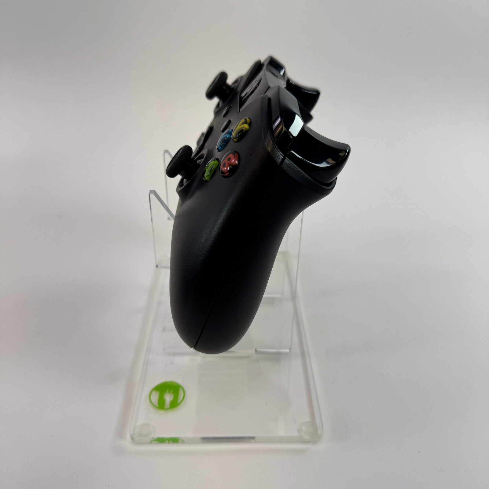 Microsoft Xbox One 500GB Console With Controller