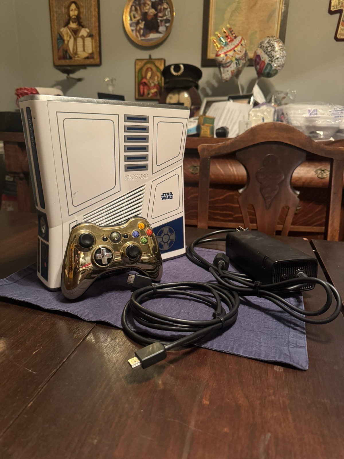 Microsoft Xbox 360 Star Wars R2-D2 Limited Edition Slim Console 320GB HD Bundle