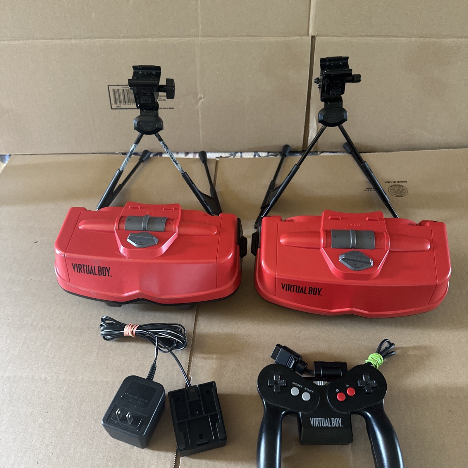 Nintendo Virtual Boy Video Game 2 Console & Controller 1995 VUE-001 One Works