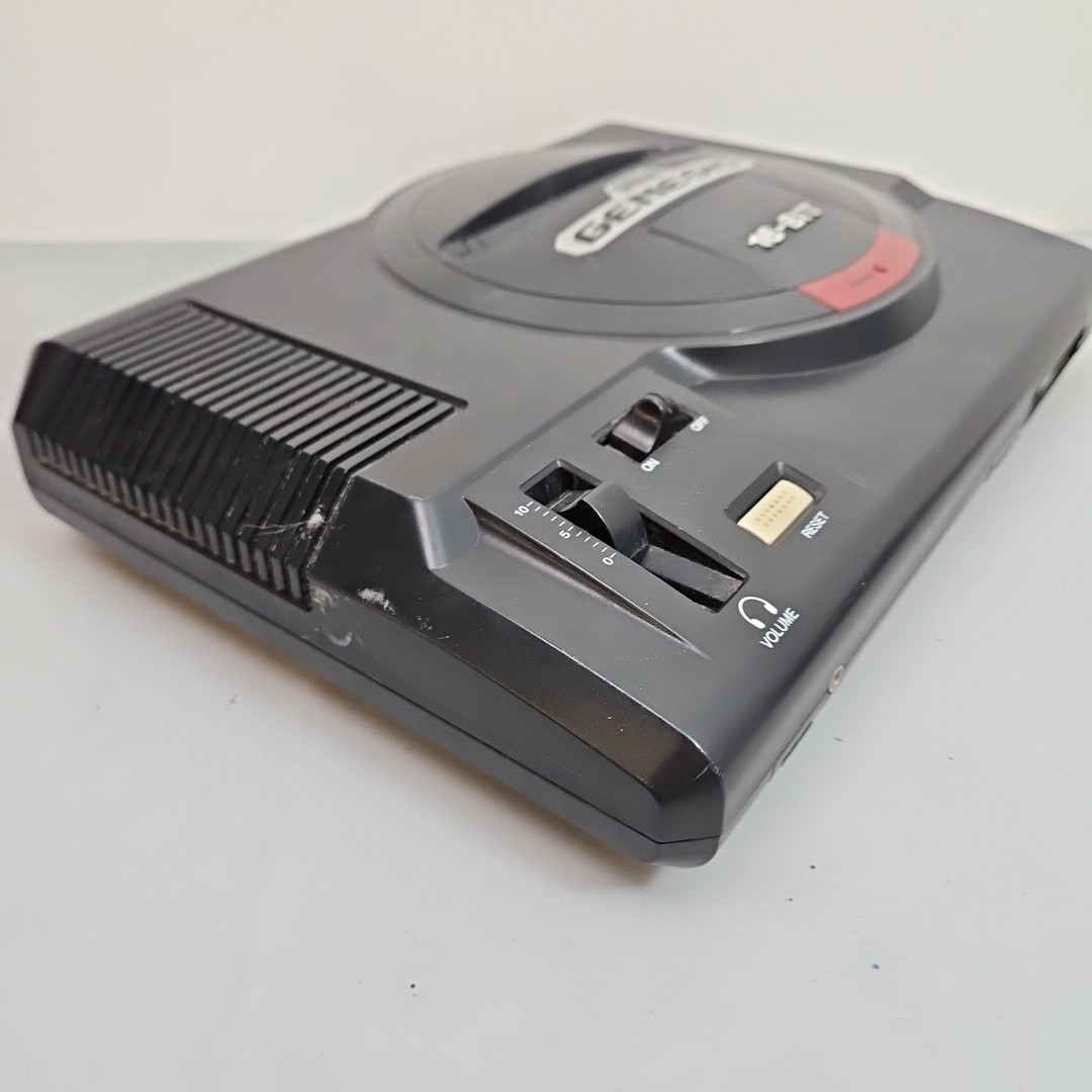 SEGA GENESIS Console MK-1601 System 1st Model, 2 OEM Controllers, Sonic 2 & more