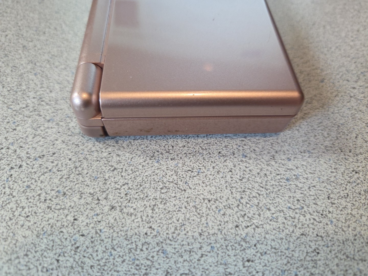 Nintendo DS Lite (Metallic Rose) w/charger, Works but some damage, PLEASE READ!!
