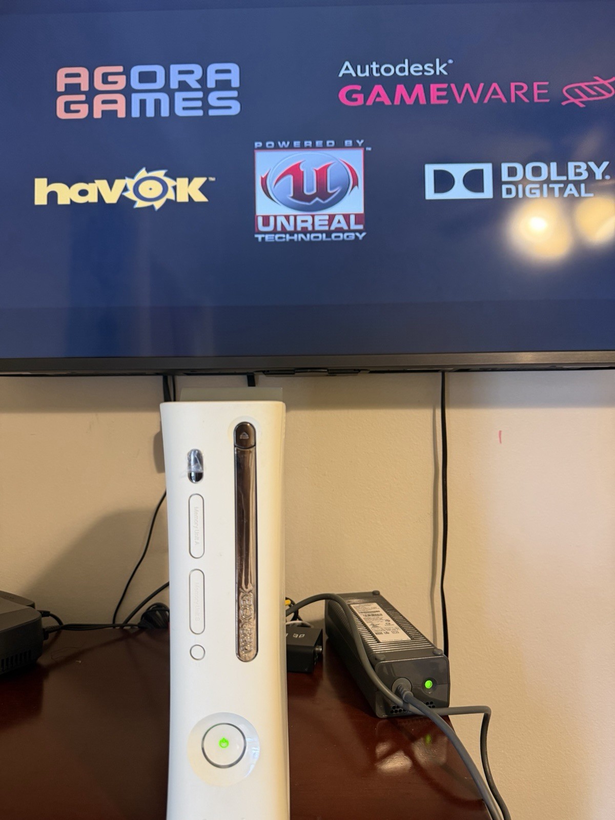 Microsoft Xbox 360 Pro System Bundle 60GB White Console