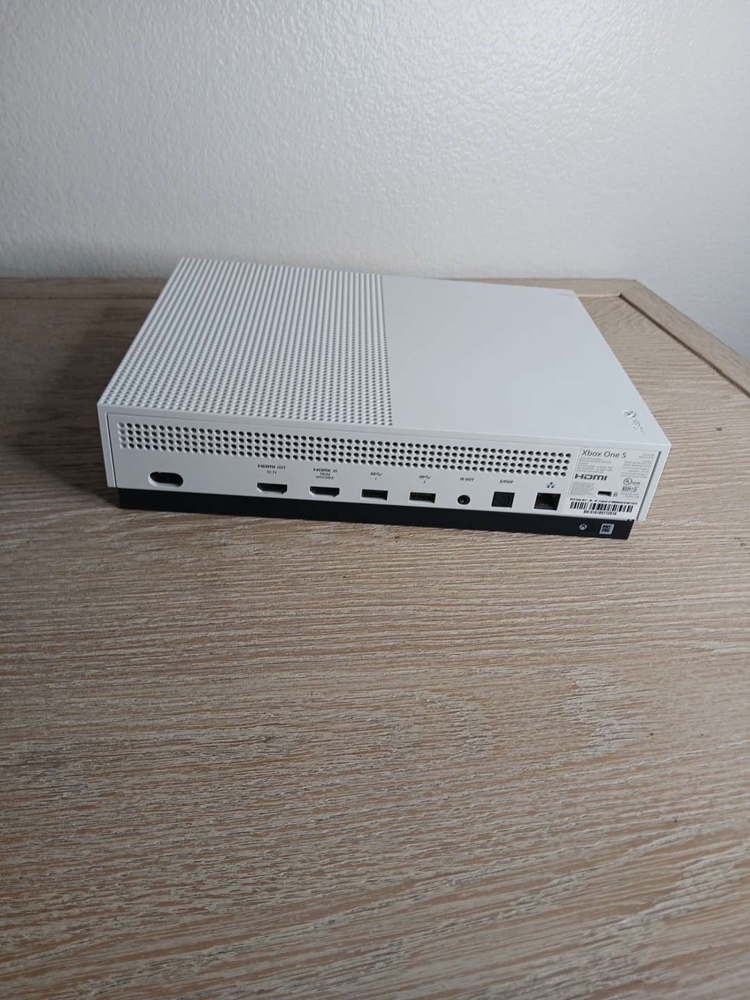 Microsoft Xbox One S Minecraft Favorites Bundle 500GB Game Console – White
