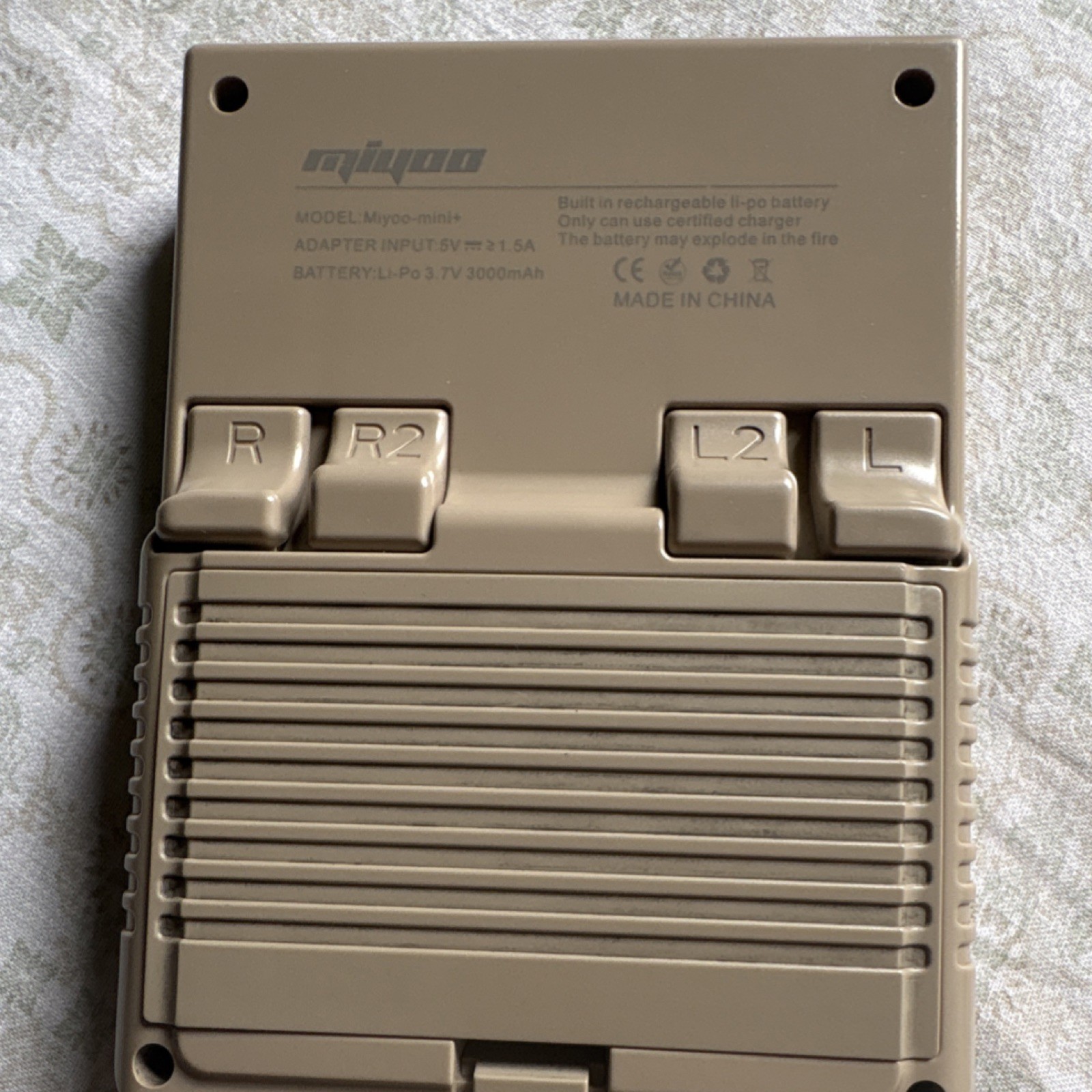 Miyoo Mini+ Handheld Retro Console 64GB USB-C 640×480 GBA Style Beige