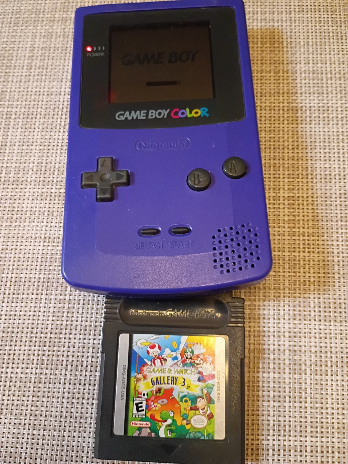Nintendo Game Boy Color GBC – Grape Purple w/Gallery 3 Game