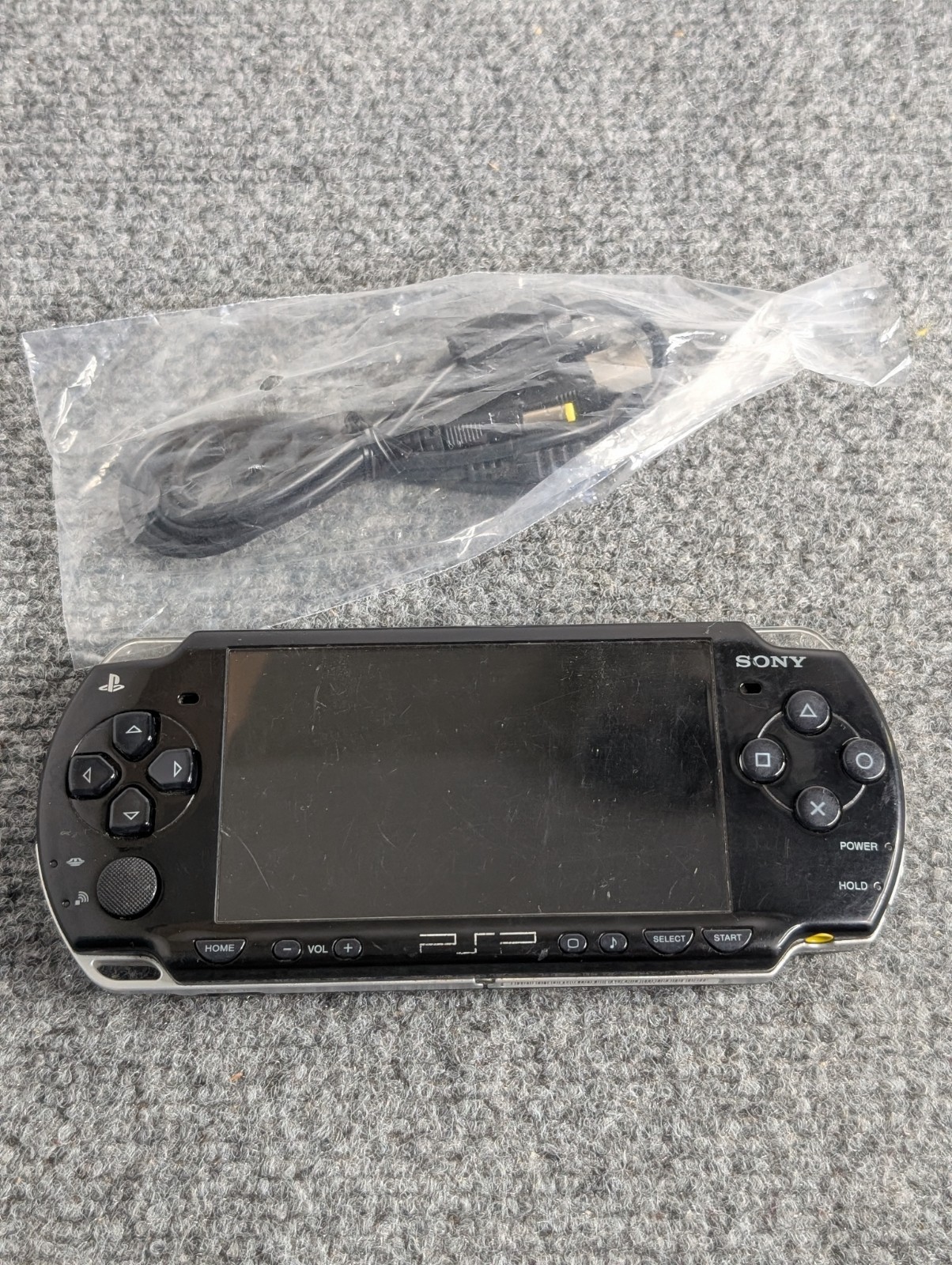 Sony PSP Console Black 2001 Handheld With Charger and Battery Tested & Working