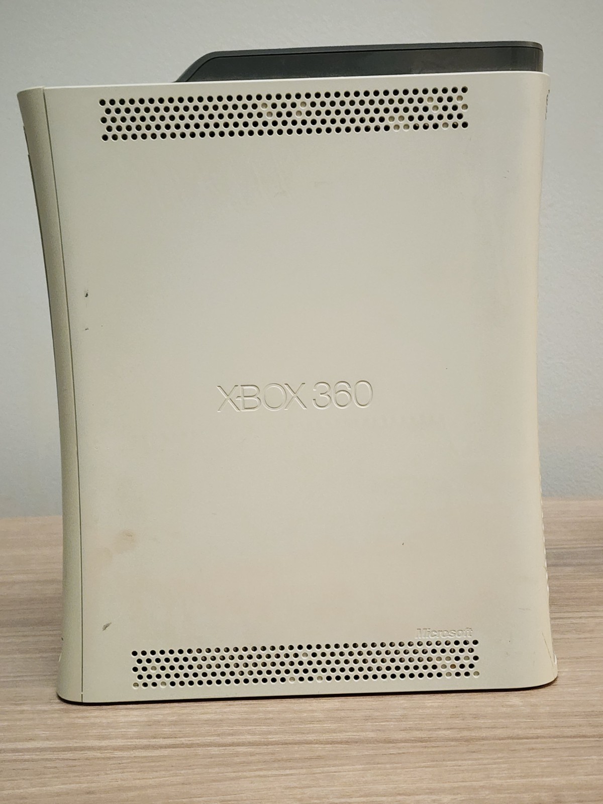 Microsoft Xbox 360 Pro 20GB Console – Matte White w/ Controller + Wi-Fi Adapter