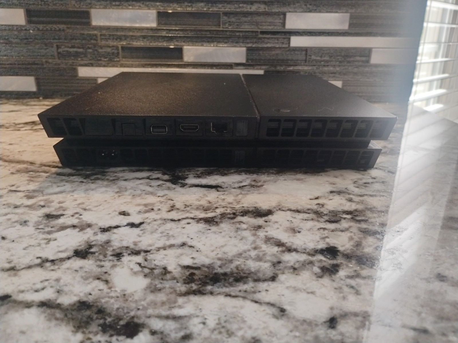 Sony PlayStation 4 – 500GB – With Controller – Tested And Working