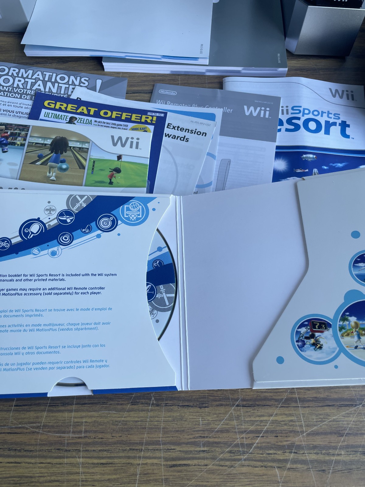 Nintendo Wii Black Console RVL-001 Wii Sports + Resorts Bundle Complete In Box