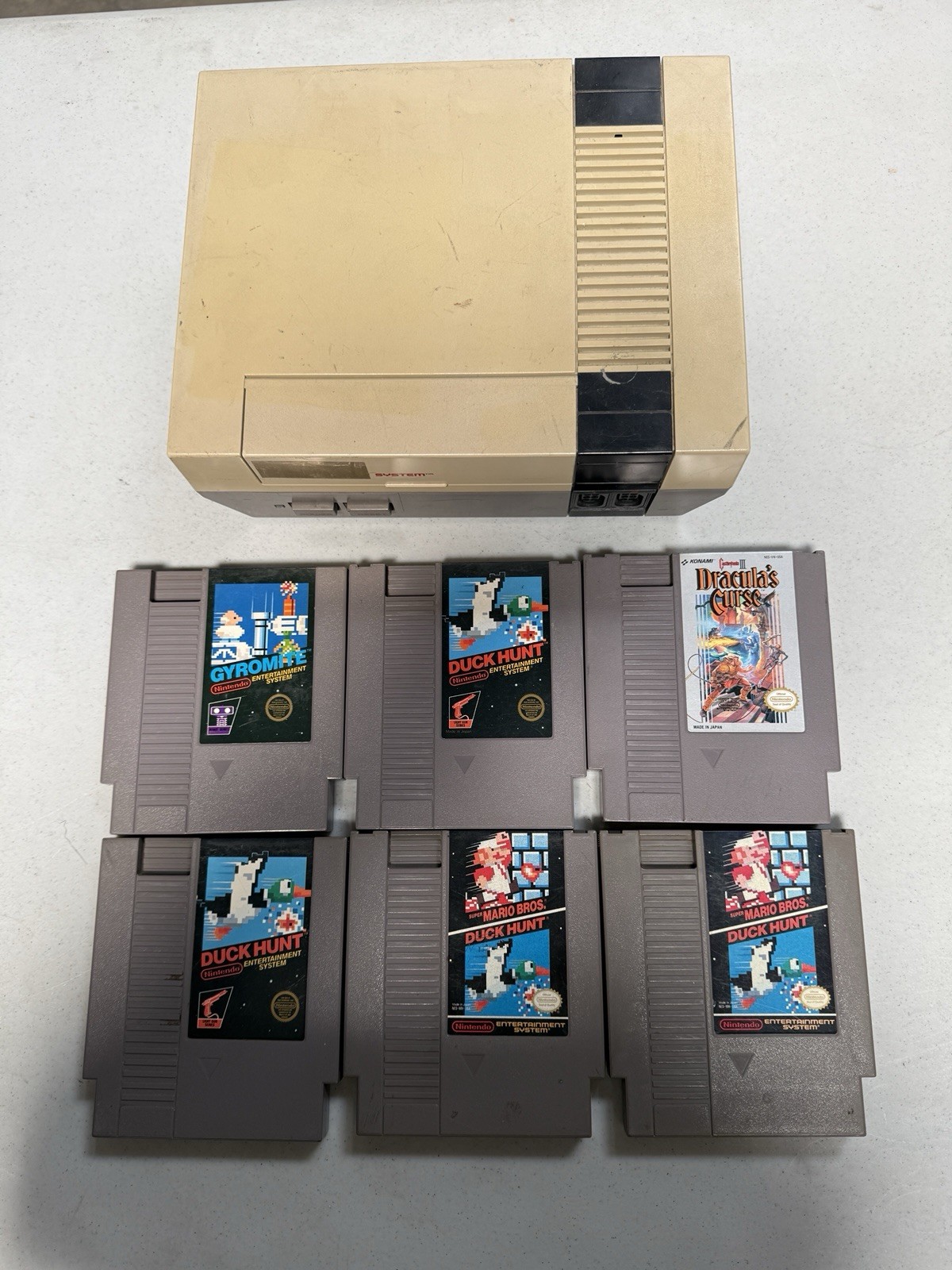Official 1985 Nintendo Entertainment System NES-001 Console Duck Hunt Gyromite