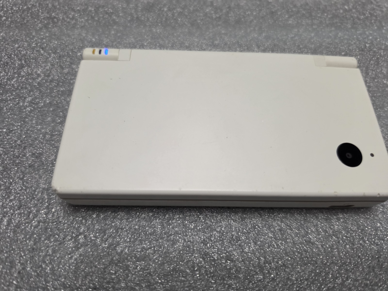 Nintendo DSi White Handheld TWL-001 (EUR) Tested Working Stylus No Charger