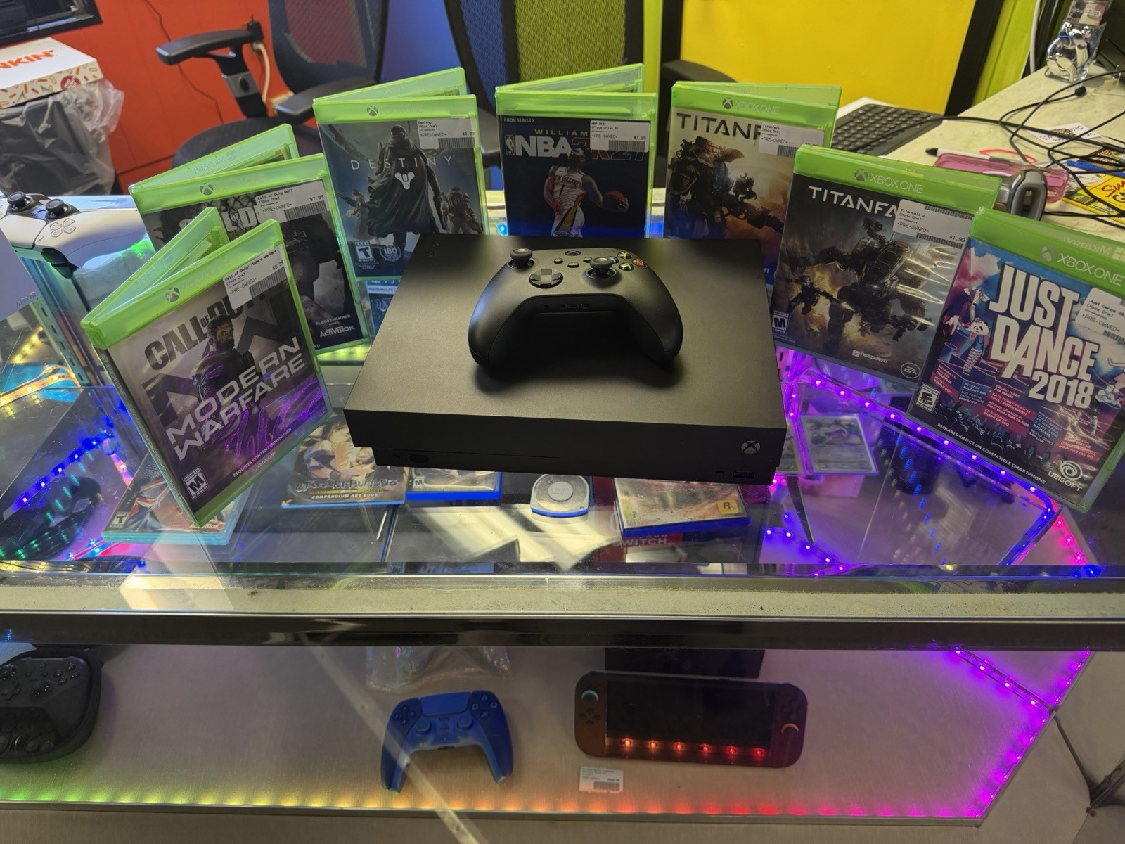Microsoft Xbox One X 1TB Console Bundle TESTED