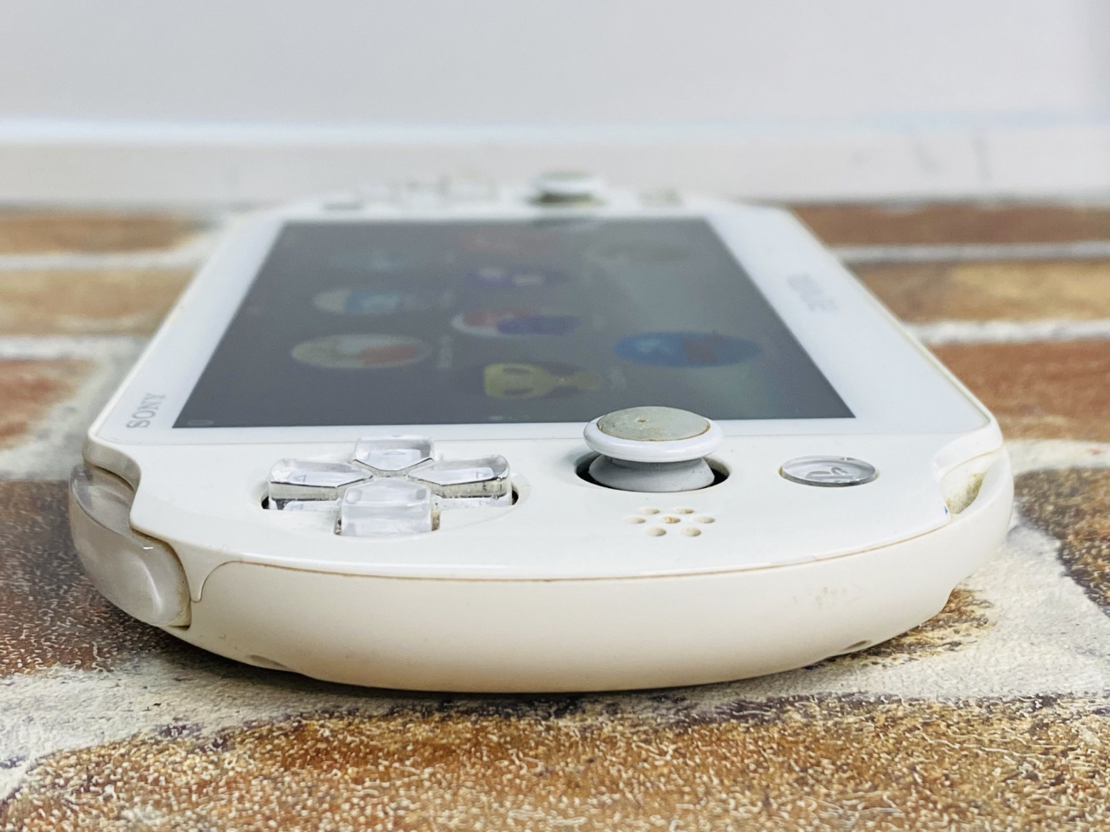 PS Vita Light Blue White PCH-2000 Sony Japan Mobile Case 16GB Charger Ex DDP