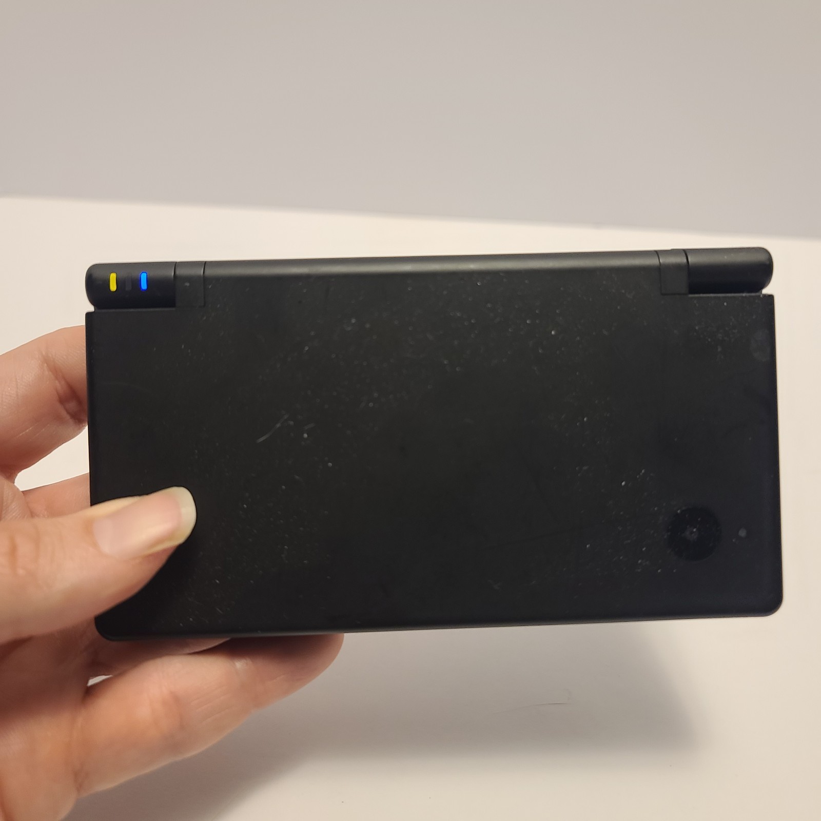 Nintendo DSi Black Handheld Console Touch Screen Wi-Fi Built-In Microphone