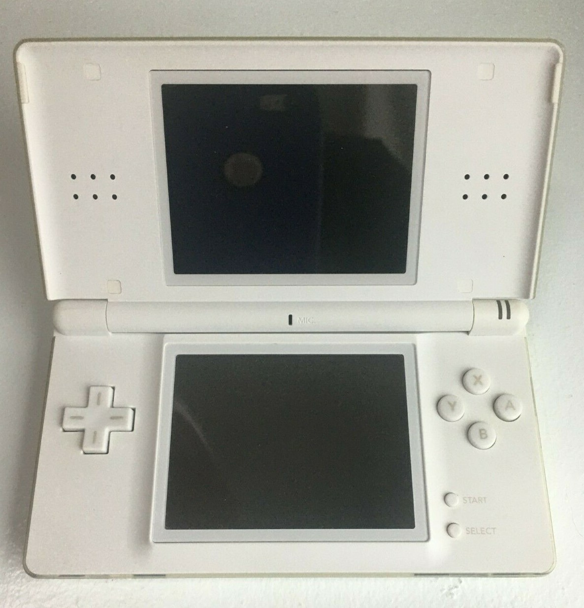 Nintendo DS Lite W/Charger USG-001- Polar White – GOOD CONDITION