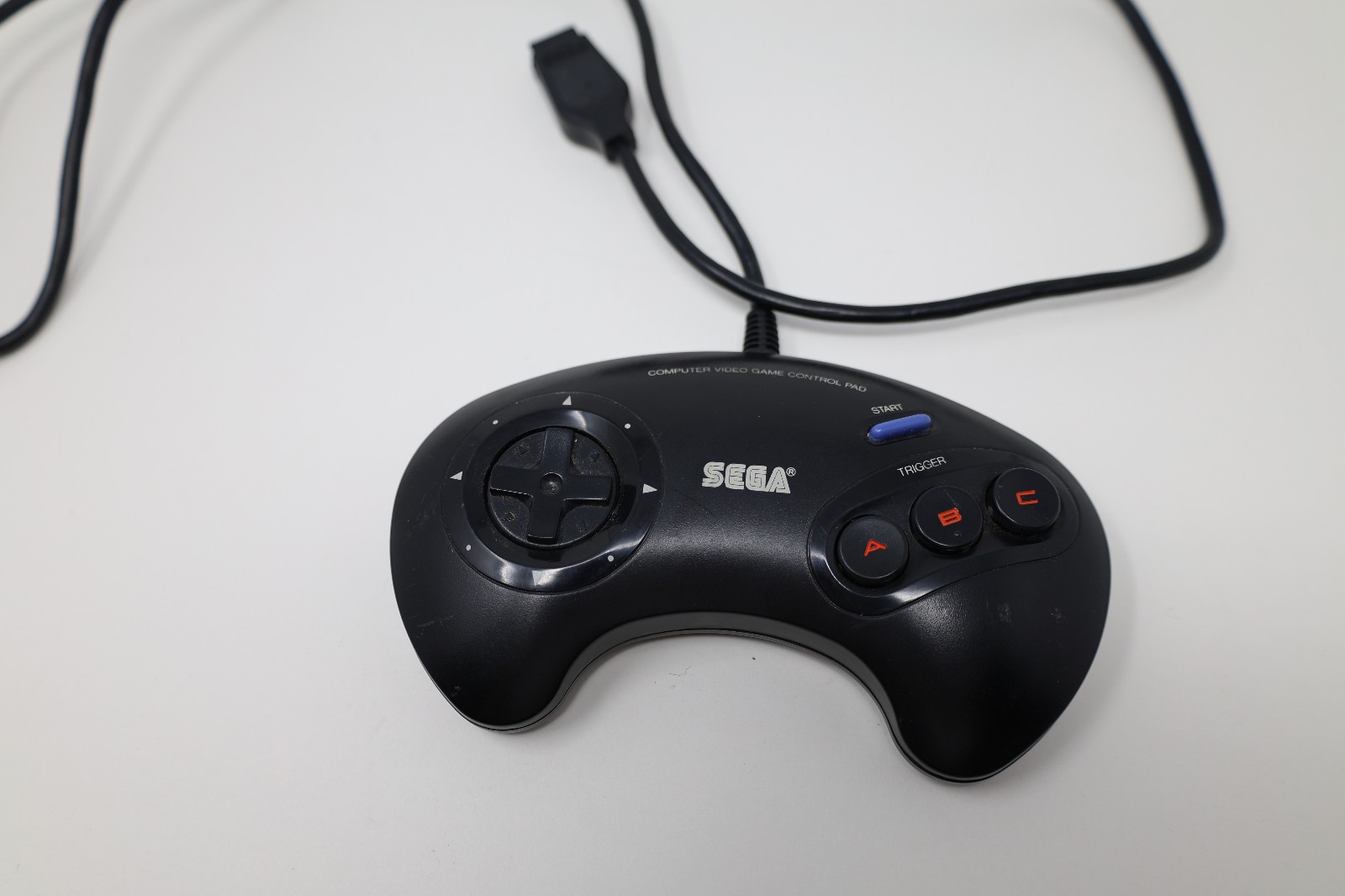 SEGA Mega Drive Console HAA-2510 Japan *US Seller* *works*