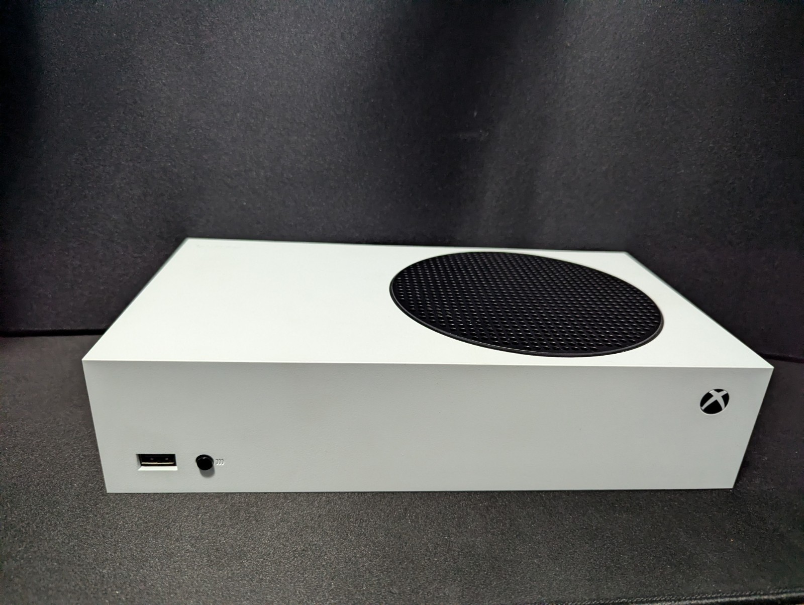 Microsoft Xbox Series S 512GB White Console with Original Controller