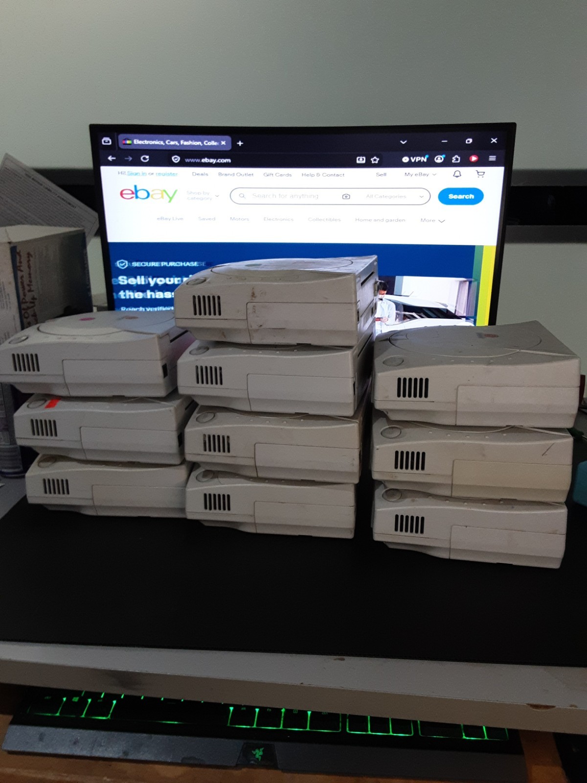 Lot Of 10 Broken Sega Dreamcast Consoles Various Issues