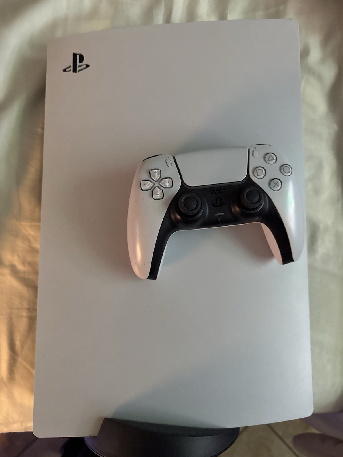 Sony PlayStation 5 Disc Edition 825GB – Model CFI-1000) All Accessories Included